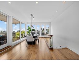 942 Keil Street, White Rock, BC V4B4V7 Photo 11