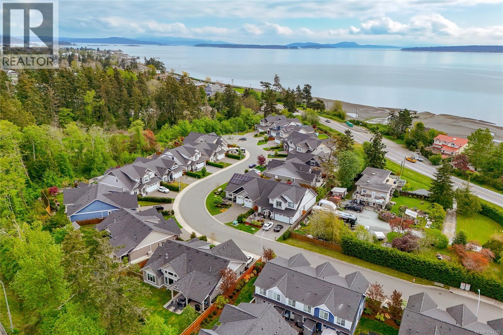  9257 Bakerview Close, North Saanich