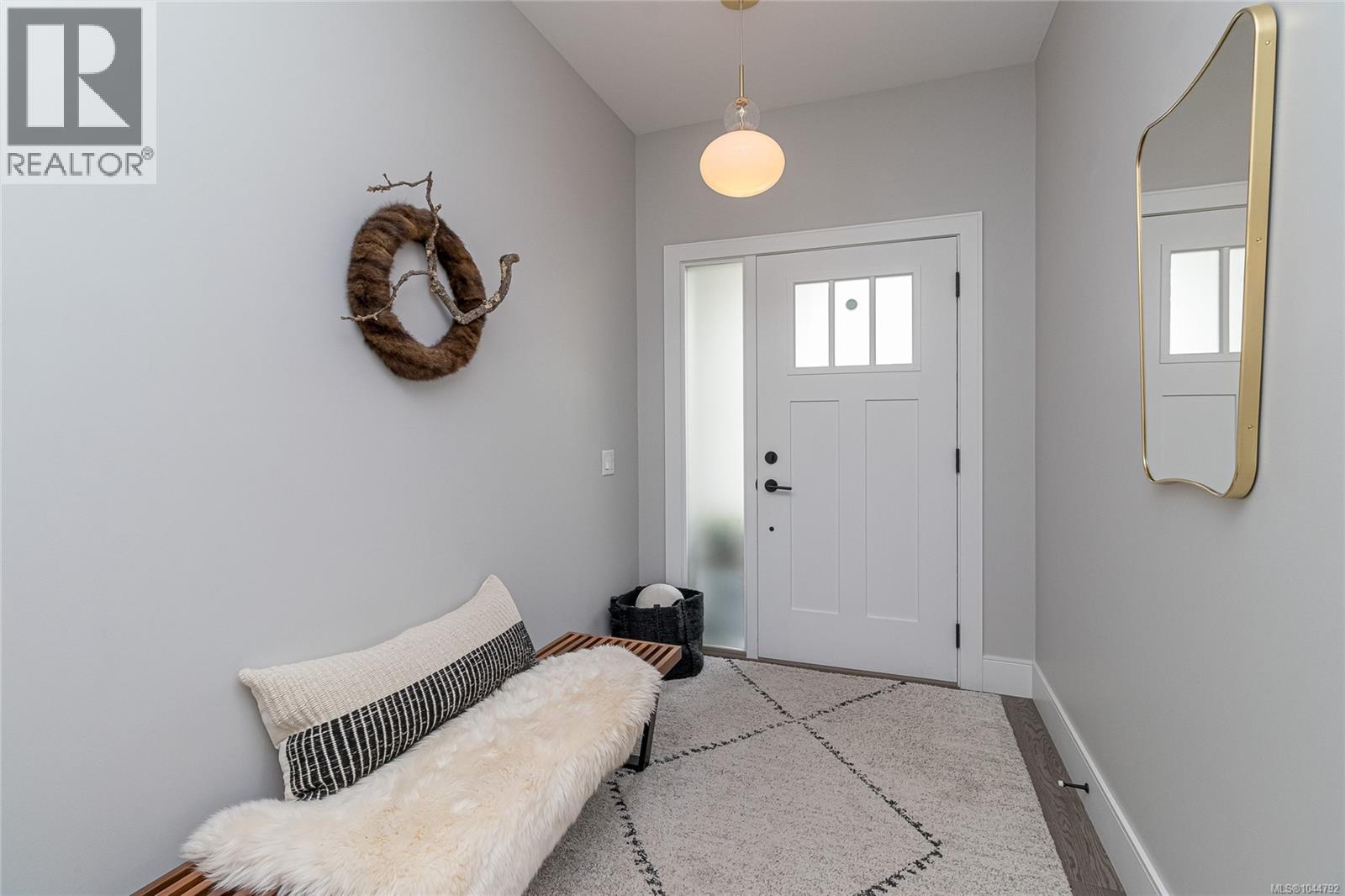  9257 Bakerview Close, North Saanich