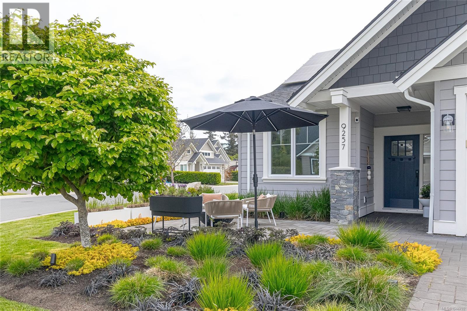  9257 Bakerview Close, North Saanich