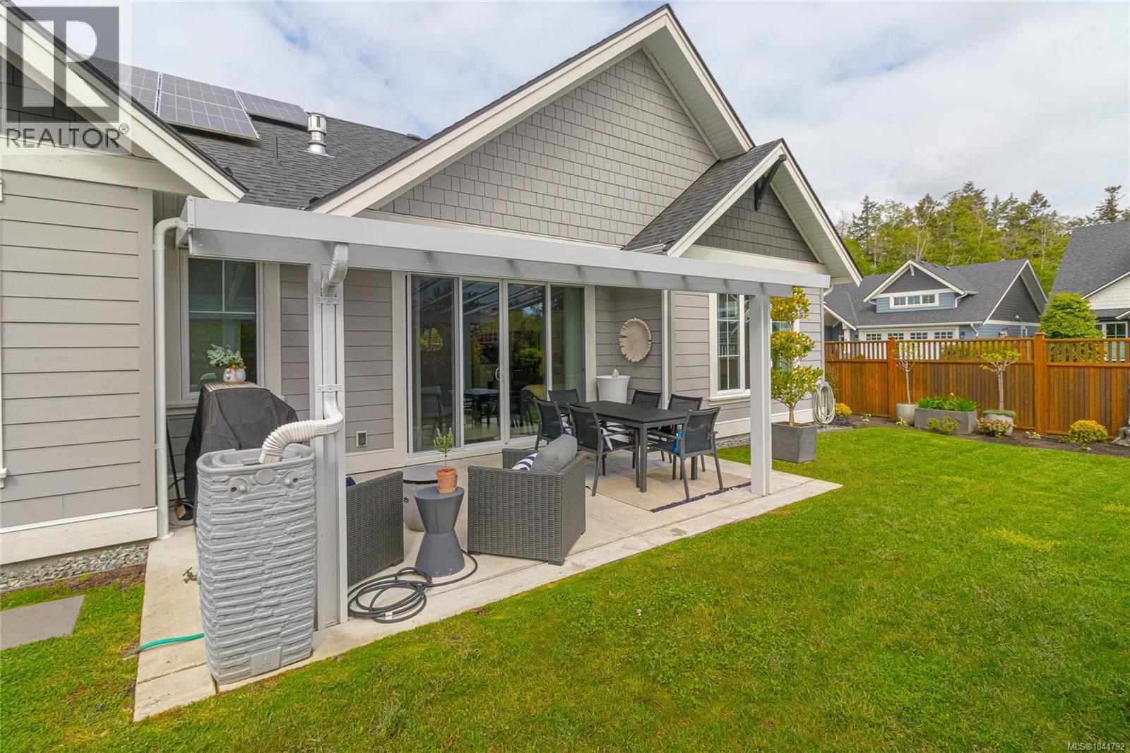  9257 Bakerview Close, North Saanich