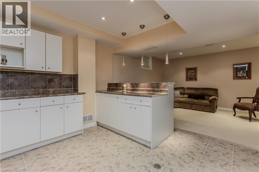 67 WALCOTTE Avenue - Image 37