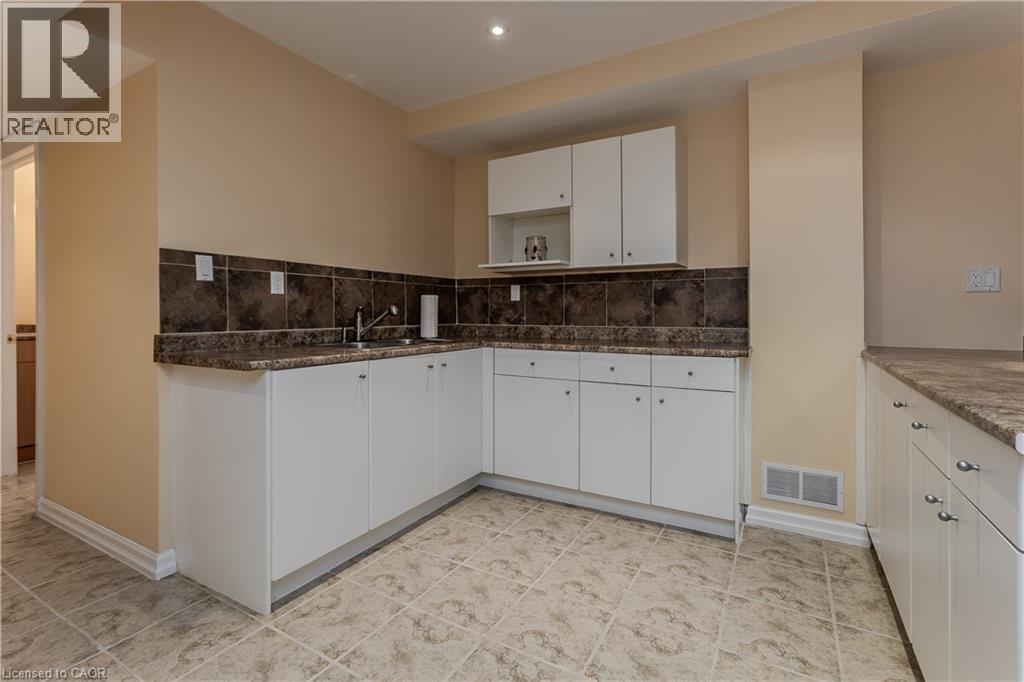 67 WALCOTTE Avenue - Image 38