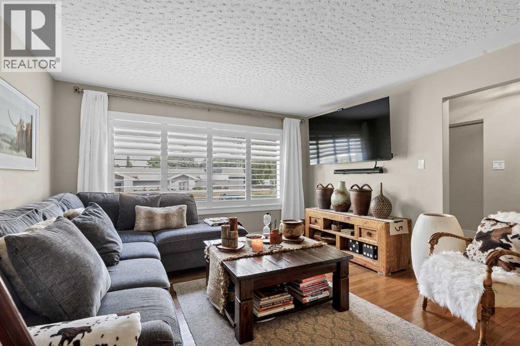 9111 Fairmount Drive SE, Acadia, Calgary photo 5