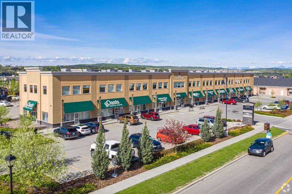100 Grande Boulevard, Cochrane