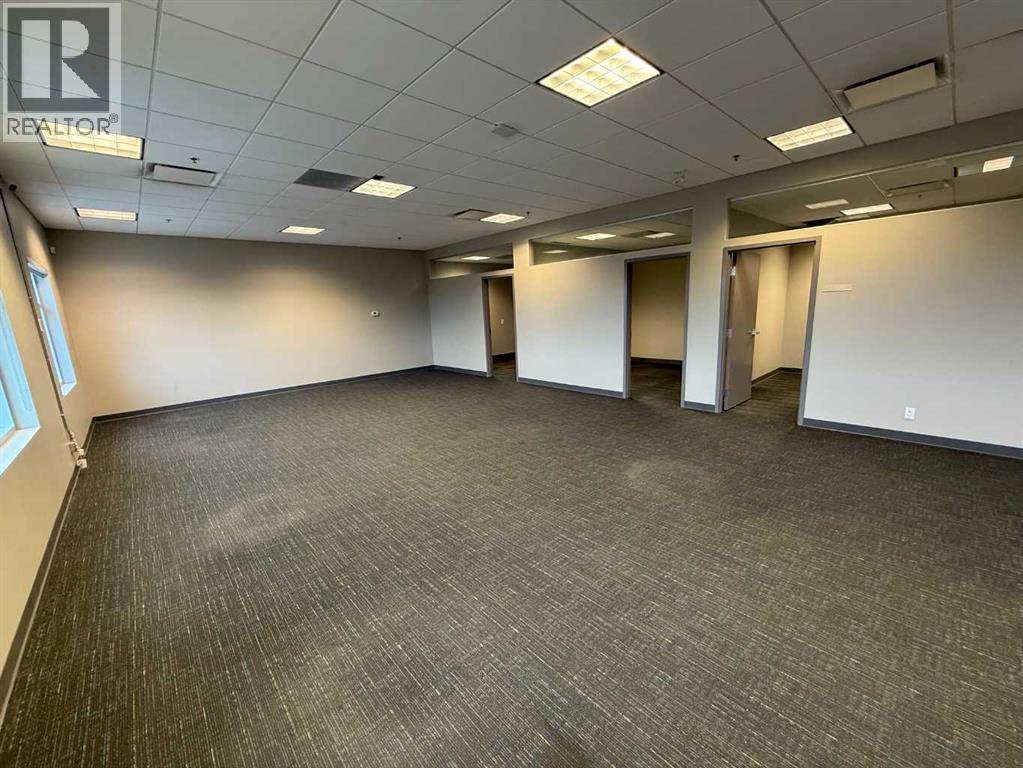 100 Grande Boulevard, Cochrane