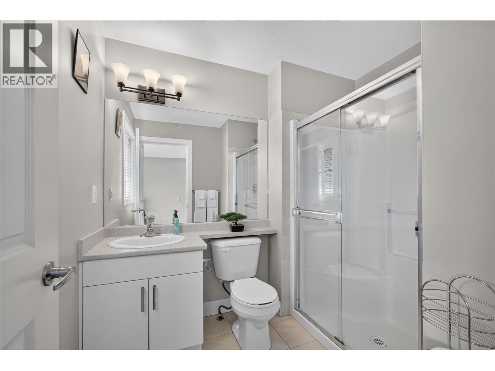 #3 335 Gerstmar Road - 12