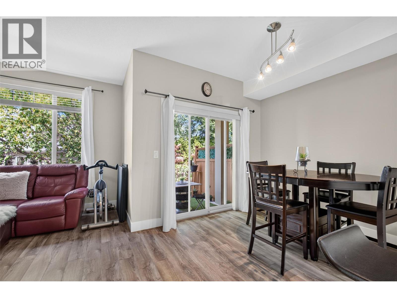#3 335 Gerstmar Road - 7
