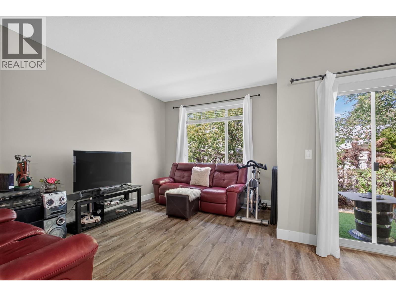 #3 335 Gerstmar Road - 8