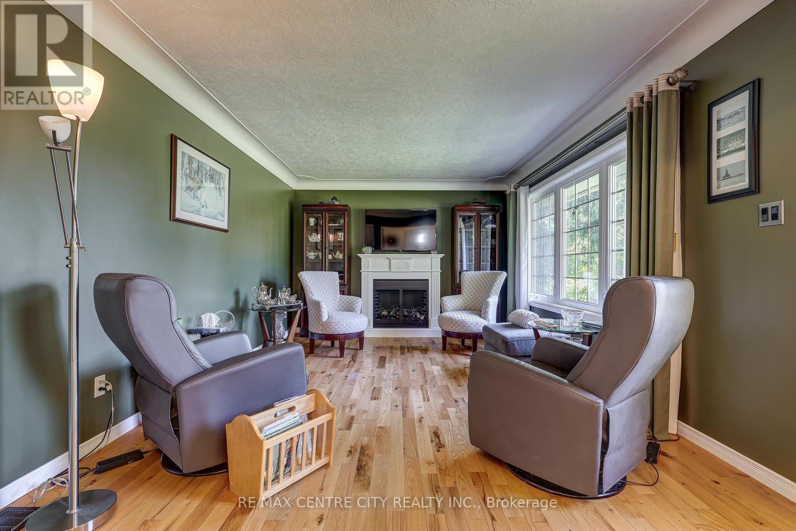 4766 SUNSET ROAD - Image 18