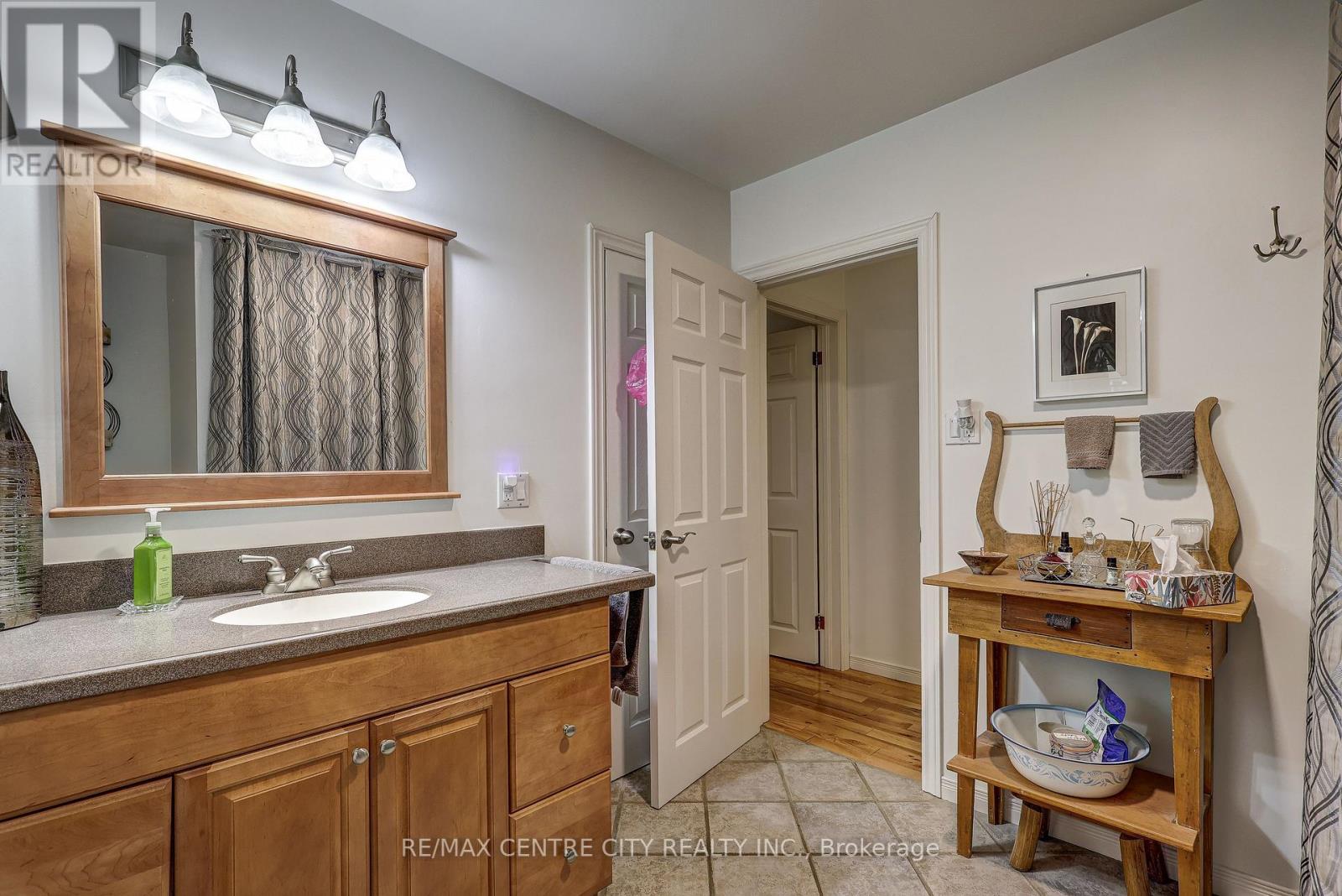 4766 SUNSET ROAD - Image 23