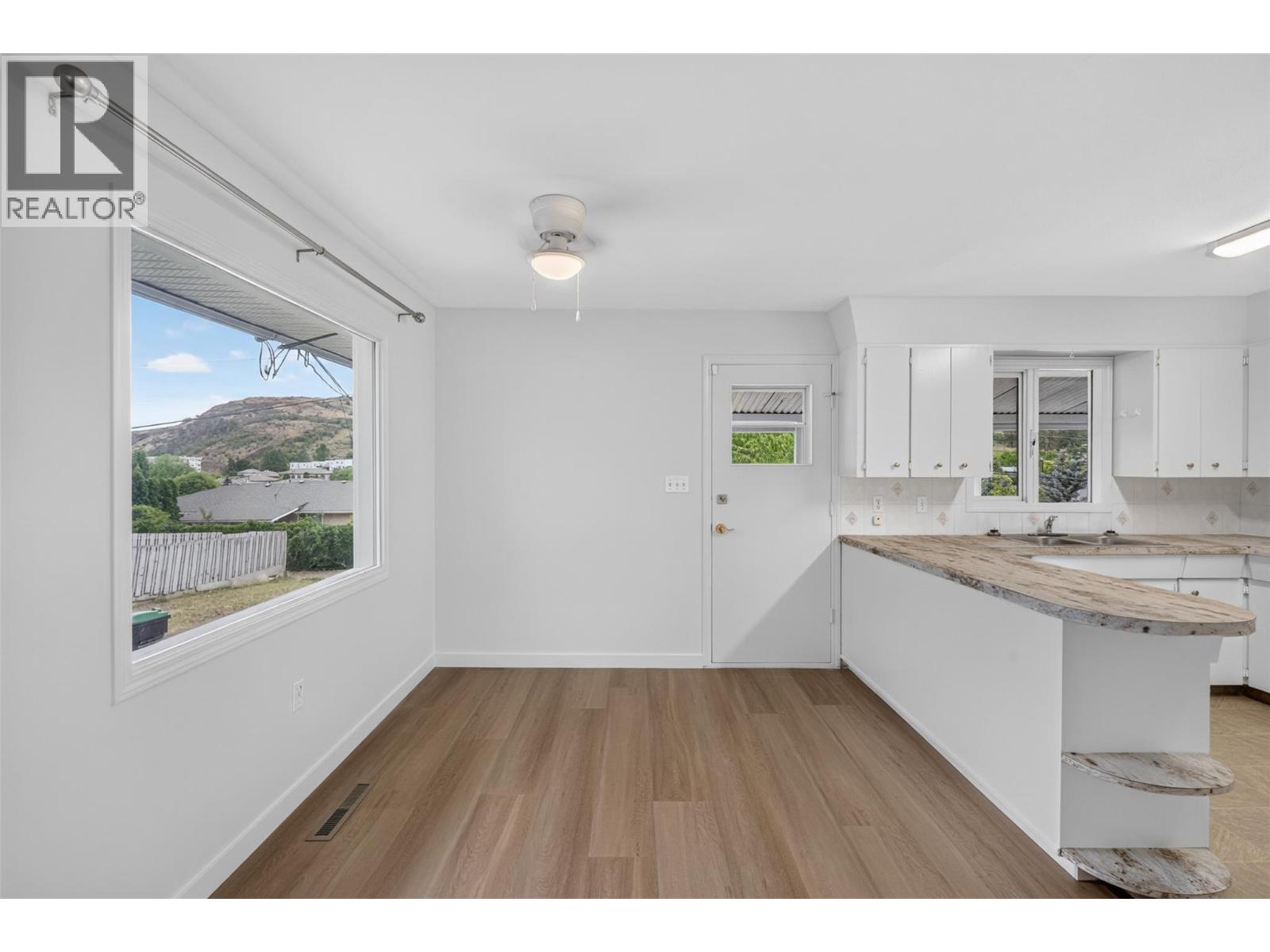 3802 36 Street - 13