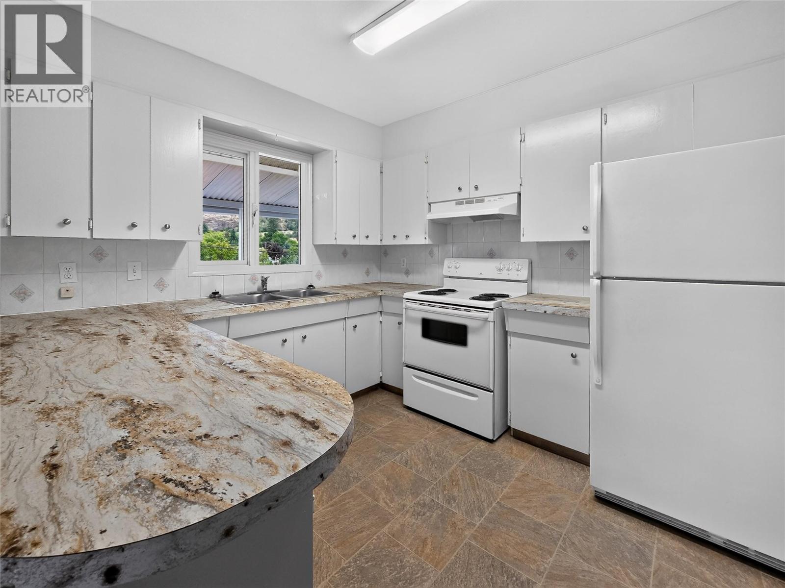 3802 36 Street - Image 7