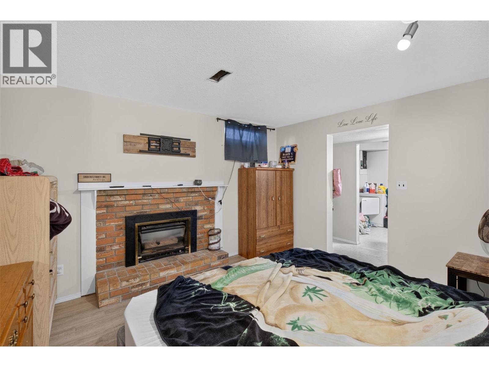 3802 36 Street - 48