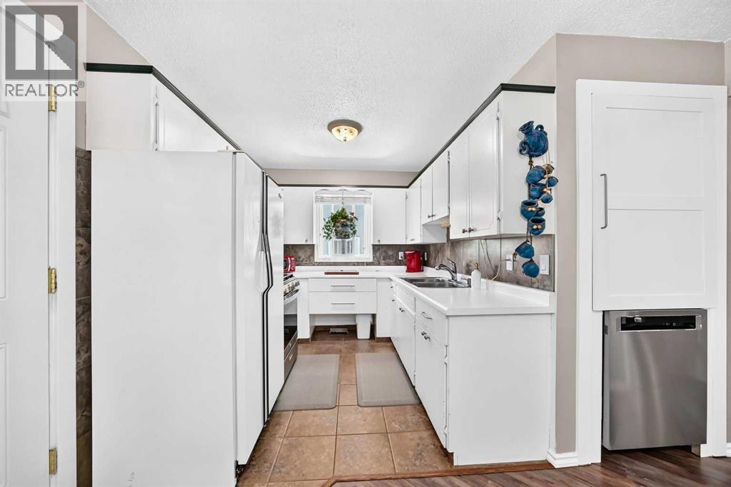 1926 28 Avenue SW, South Calgary, Calgary photo 4