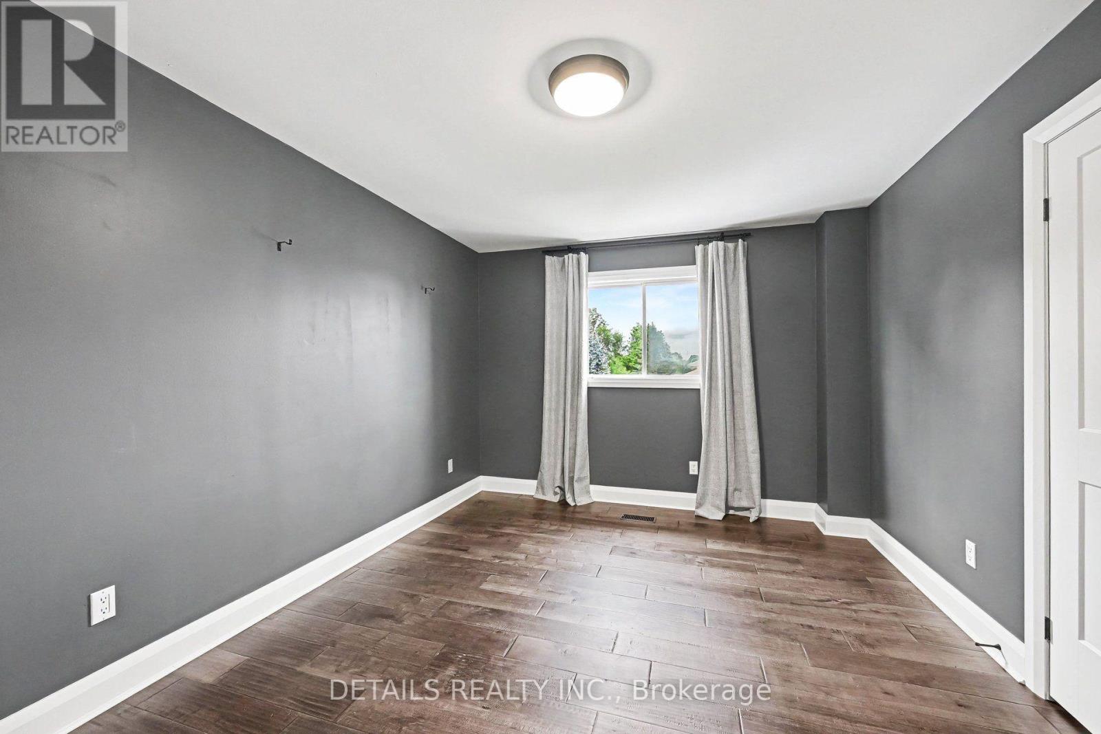 7 ISABELLA STREET - 18