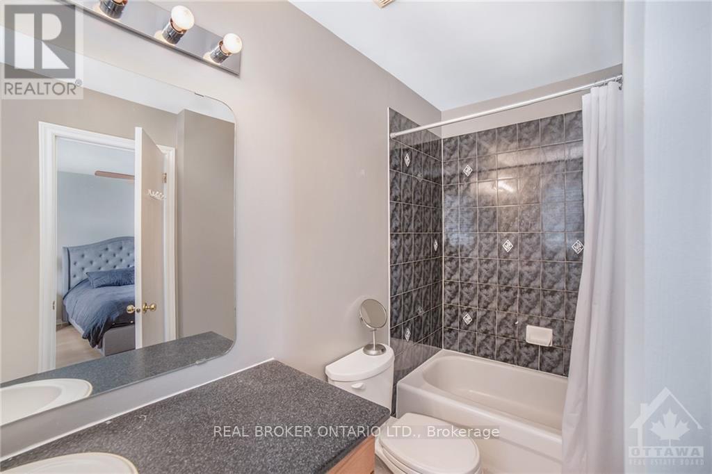 3 Bed, 3 Bath House for Rent in Ottawa – 222 MEADOWBREEZE DRIVE, Ottawa – MLS# X13626360 - Image 16