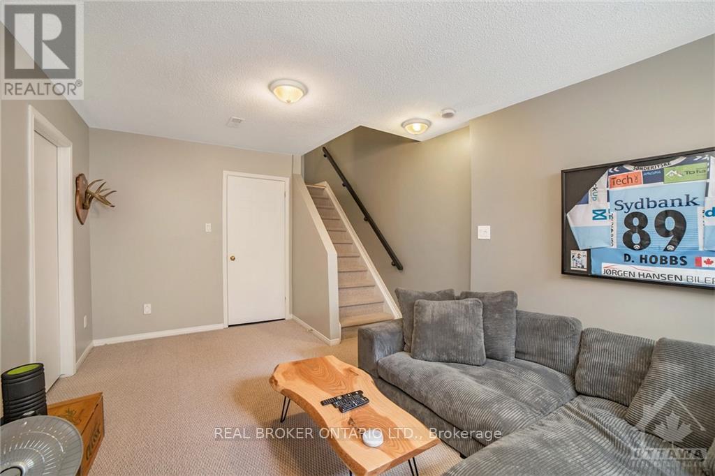 3 Bed, 3 Bath House for Rent in Ottawa – 222 MEADOWBREEZE DRIVE, Ottawa – MLS# X13626360 - Image 21
