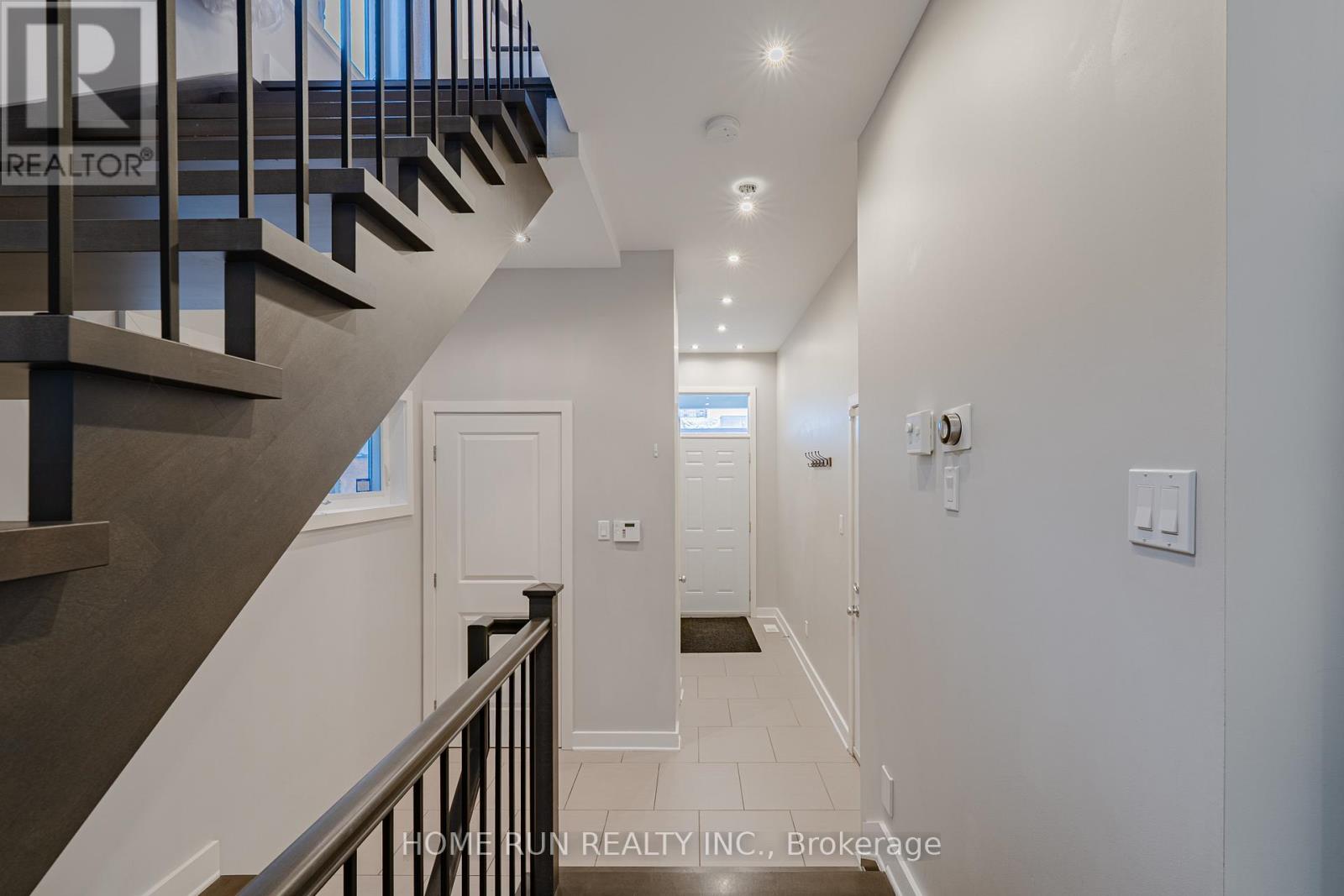 14 CAMIL STREET - 22