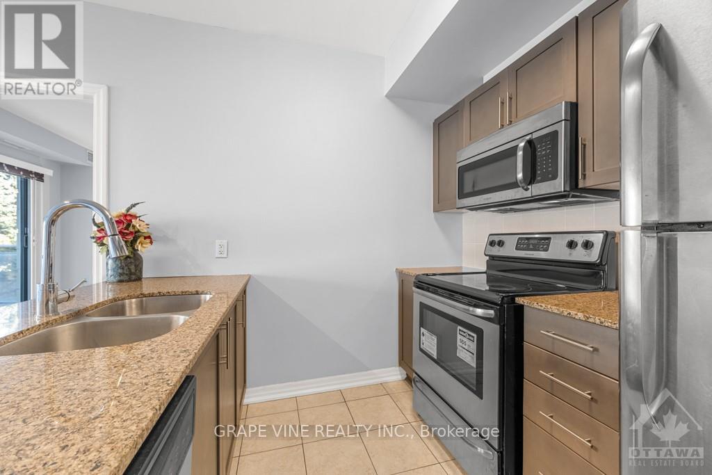 #207 70 LANDRY STREET - 7