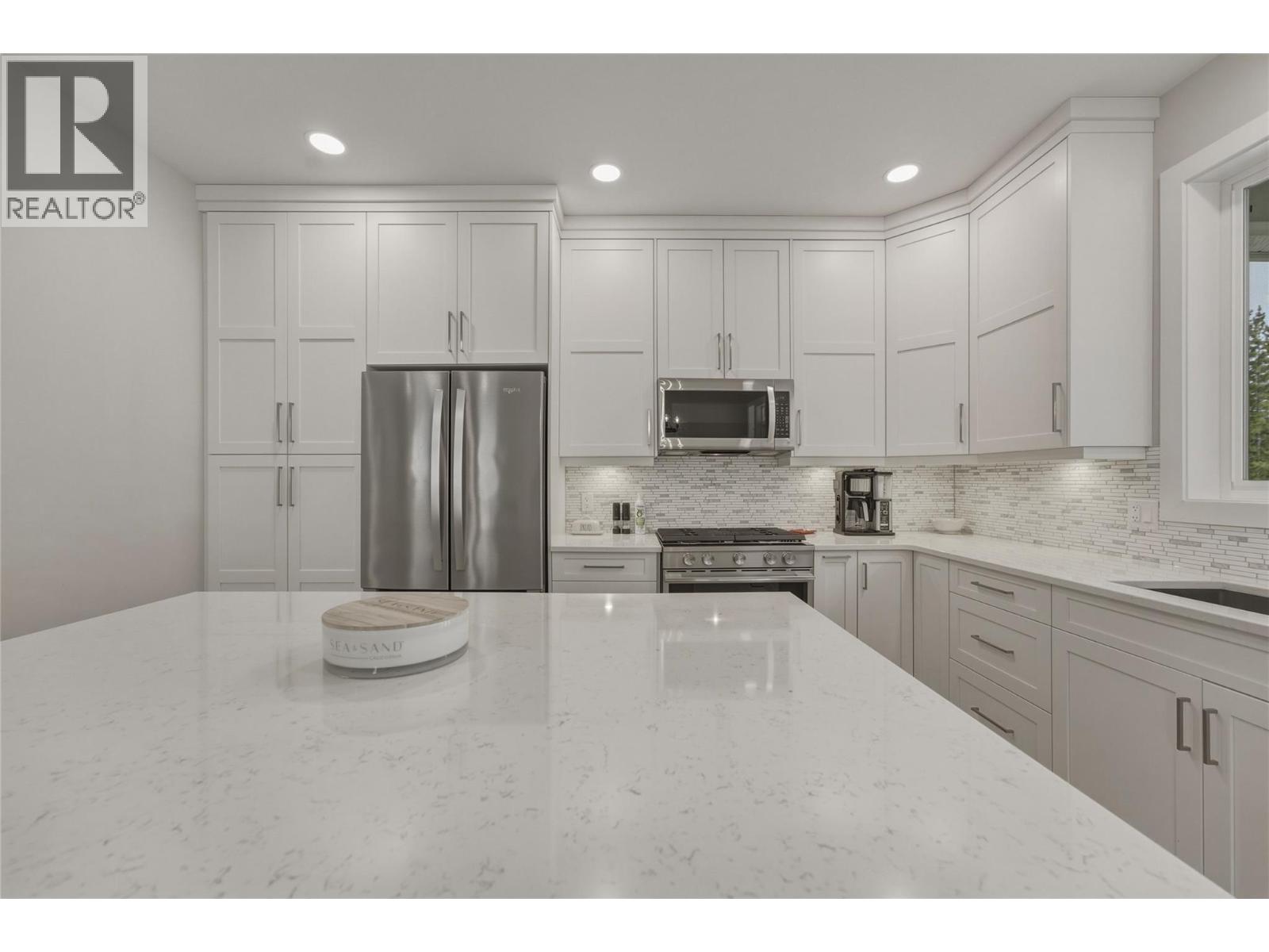 2710 Golf Course Drive - 18