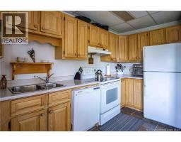 Sunroom - 261 Main Street, Plaster Rock, NB E7G2G4 Photo 8
