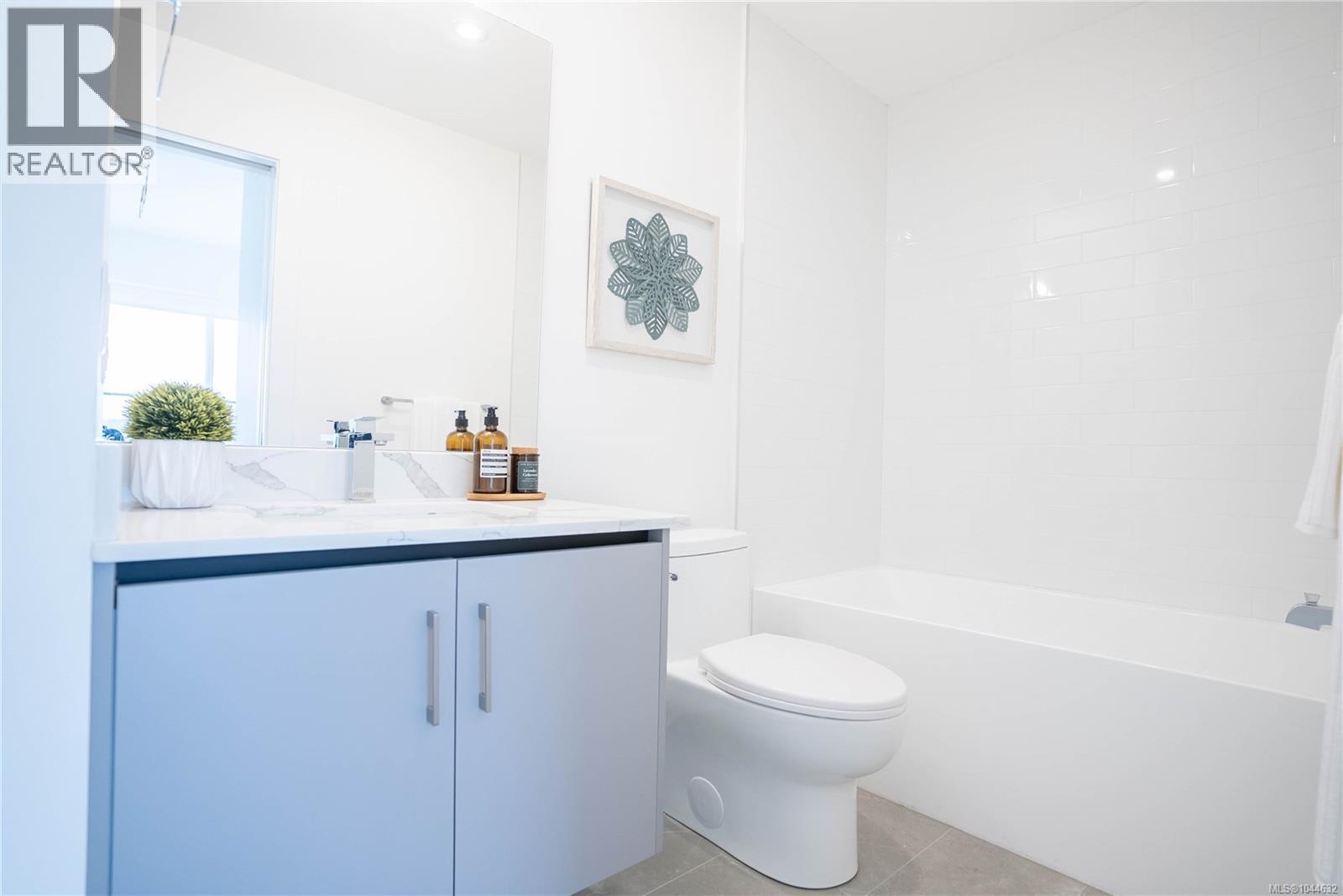 303 258 Helmcken Road, View Royal