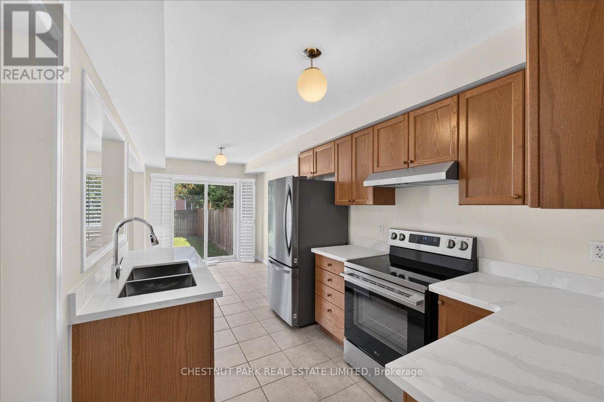 241 BANBROOKE CRESCENT - 12