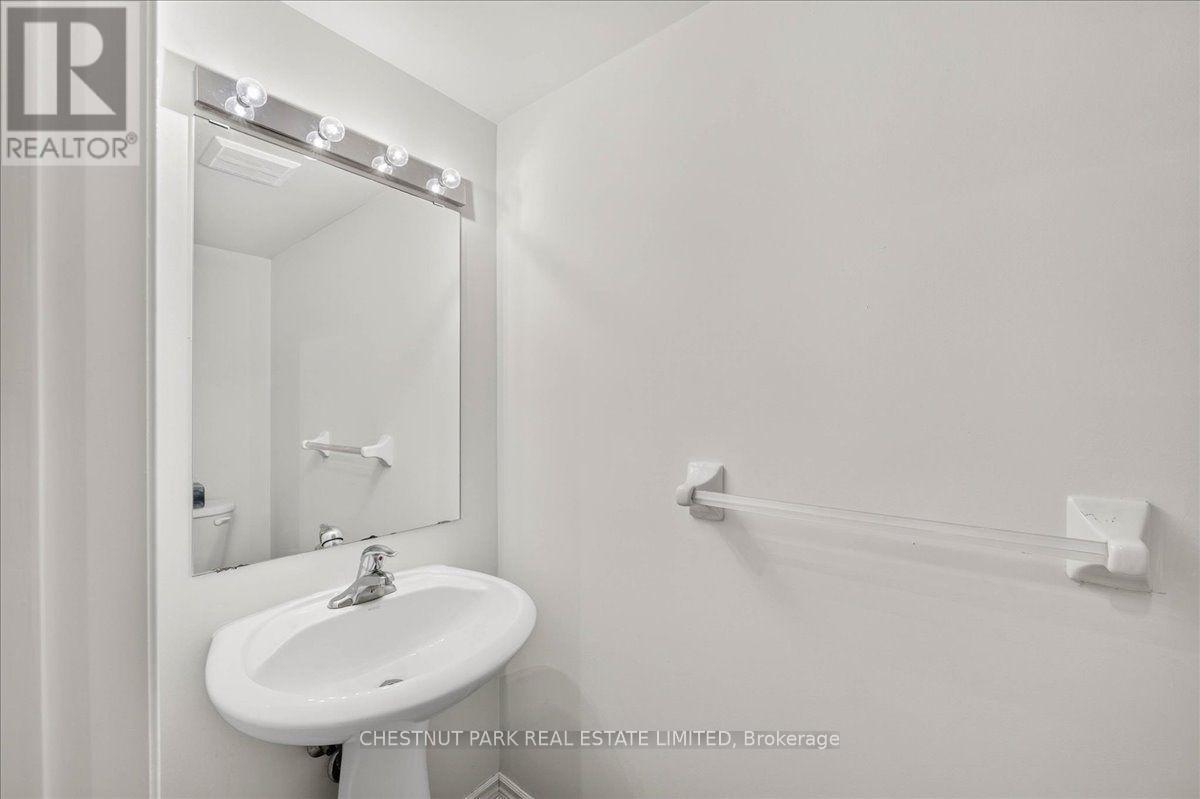 241 BANBROOKE CRESCENT - 16