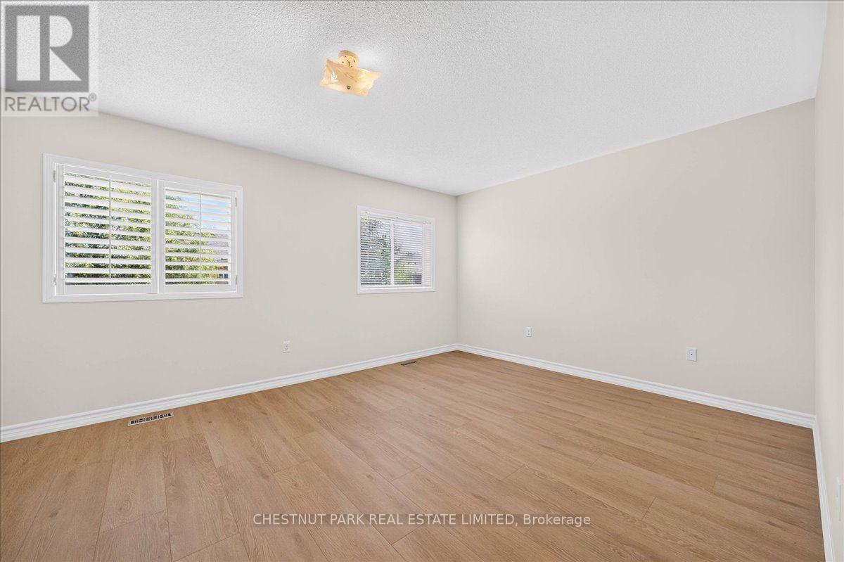 241 BANBROOKE CRESCENT - 18