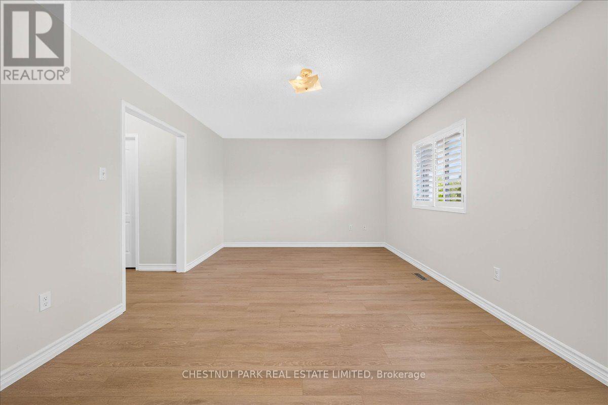 241 BANBROOKE CRESCENT - 21