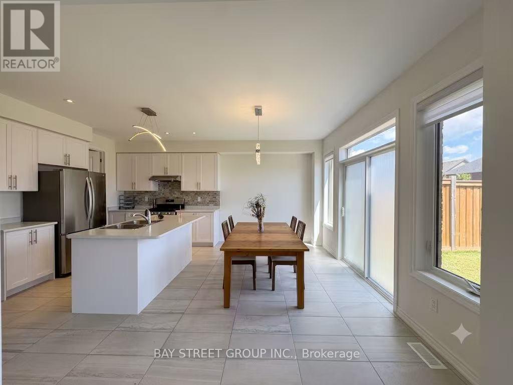 27 SAMUEL CRESCENT - Image 16