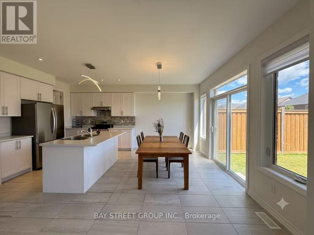27 SAMUEL CRESCENT - Image 8