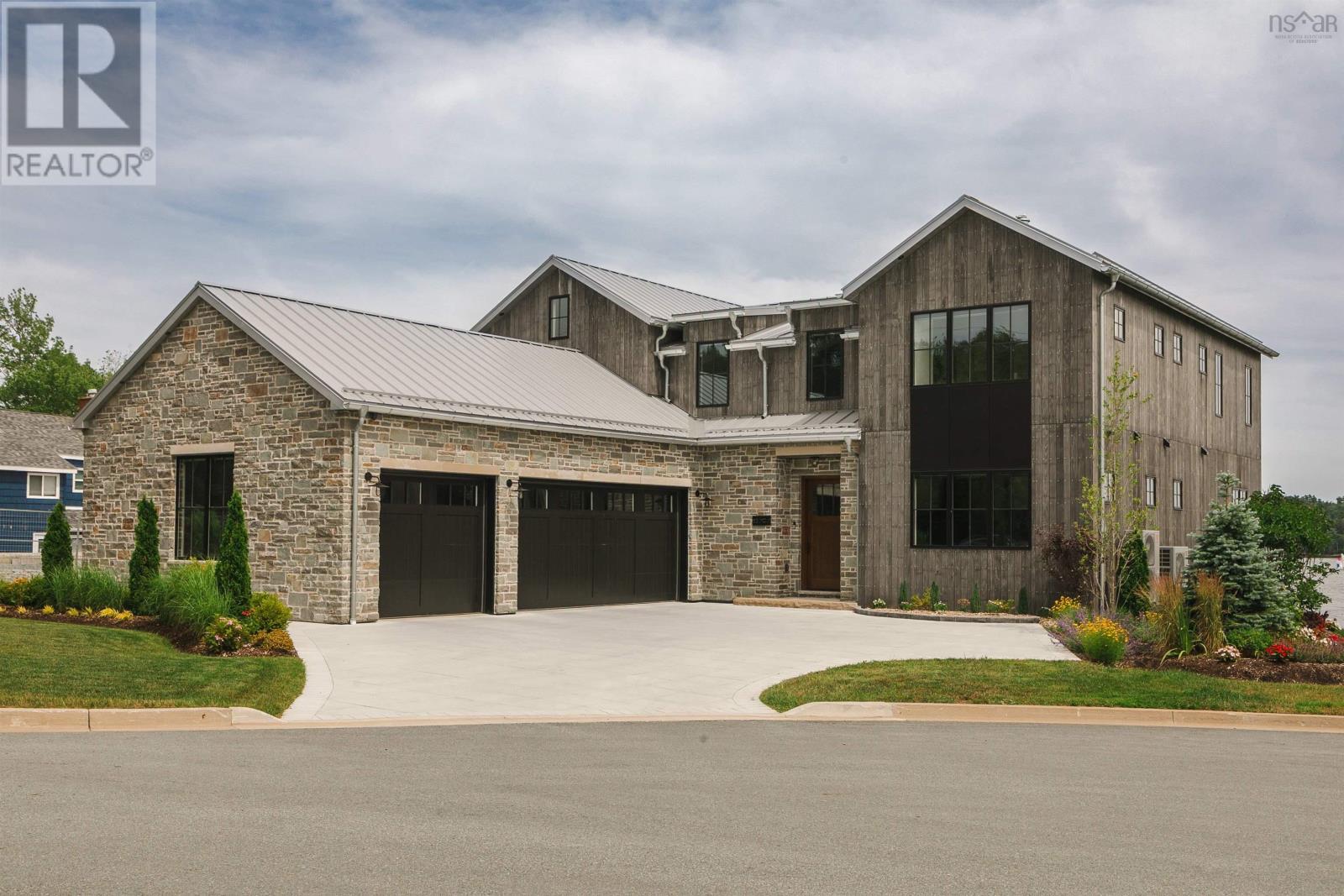 65 SHORE Drive, Bedford — photo 3