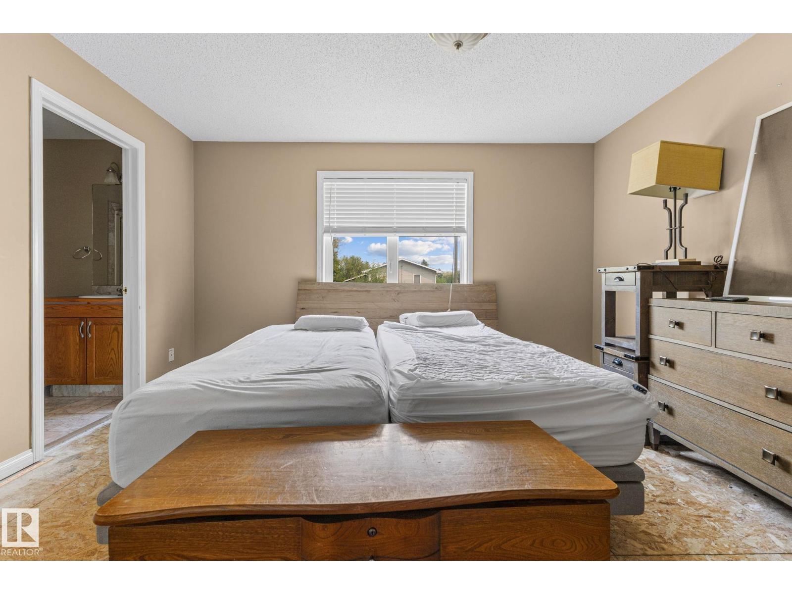 4712 48 ST - Image 12