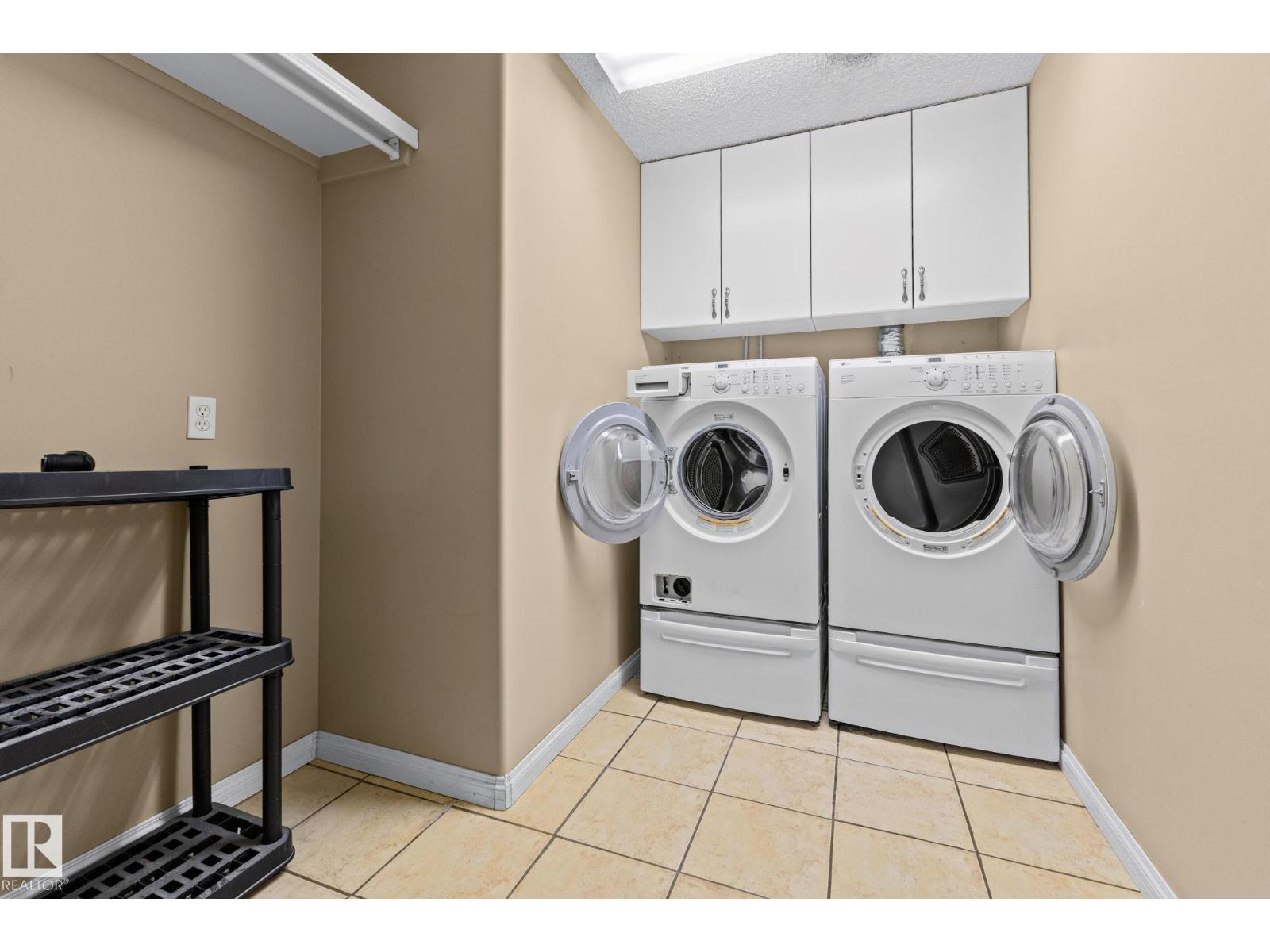 4712 48 ST - Image 21
