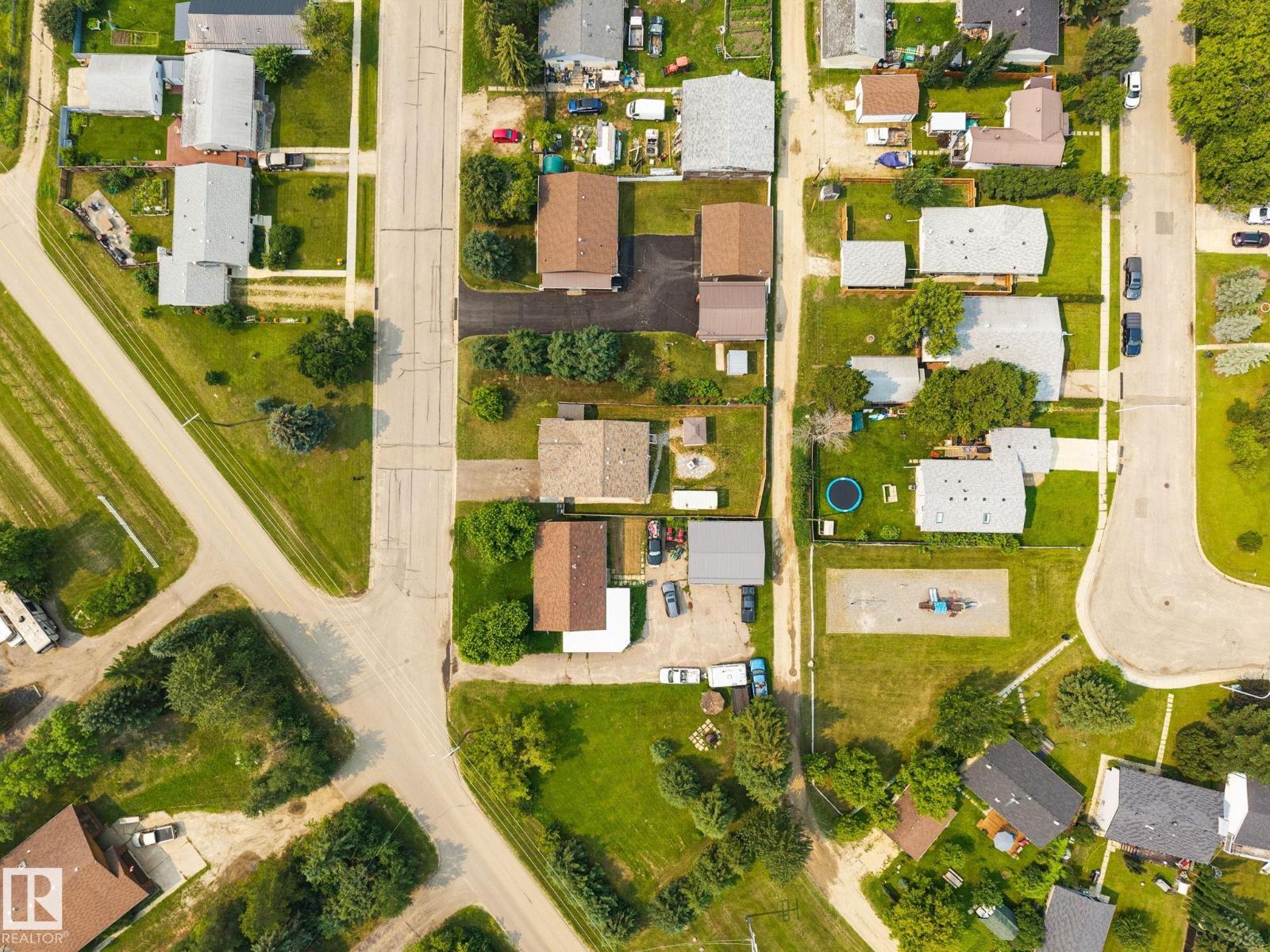 4712 48 ST - Image 29