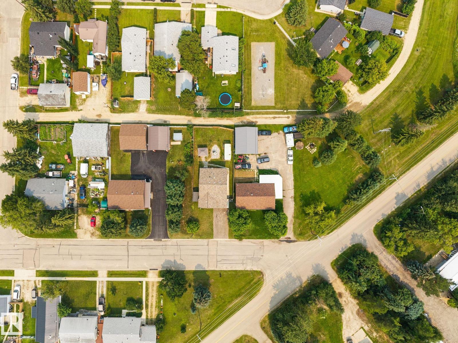 4712 48 ST - Image 30