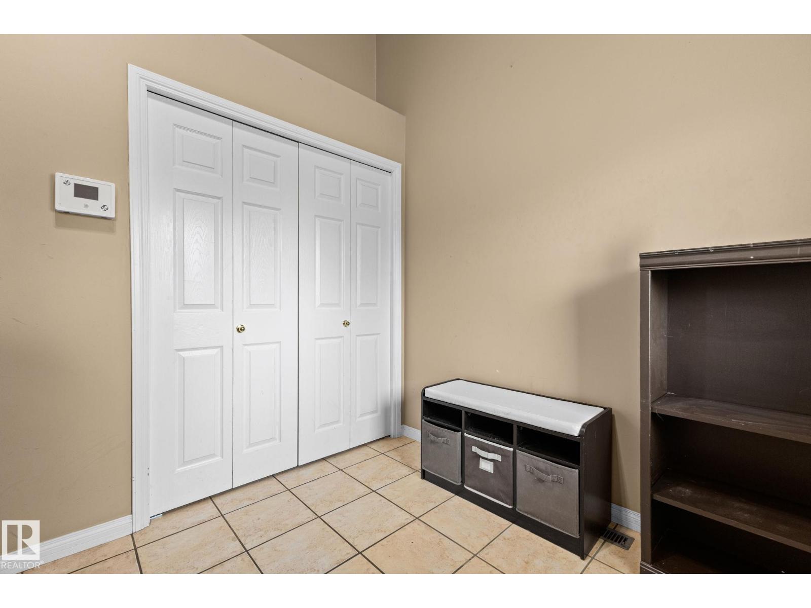 4712 48 ST - Image 4