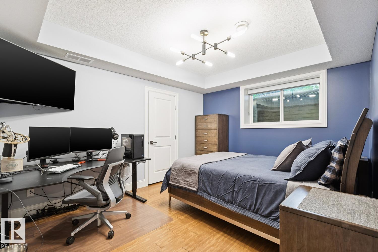 8927 117 ST NW - 53