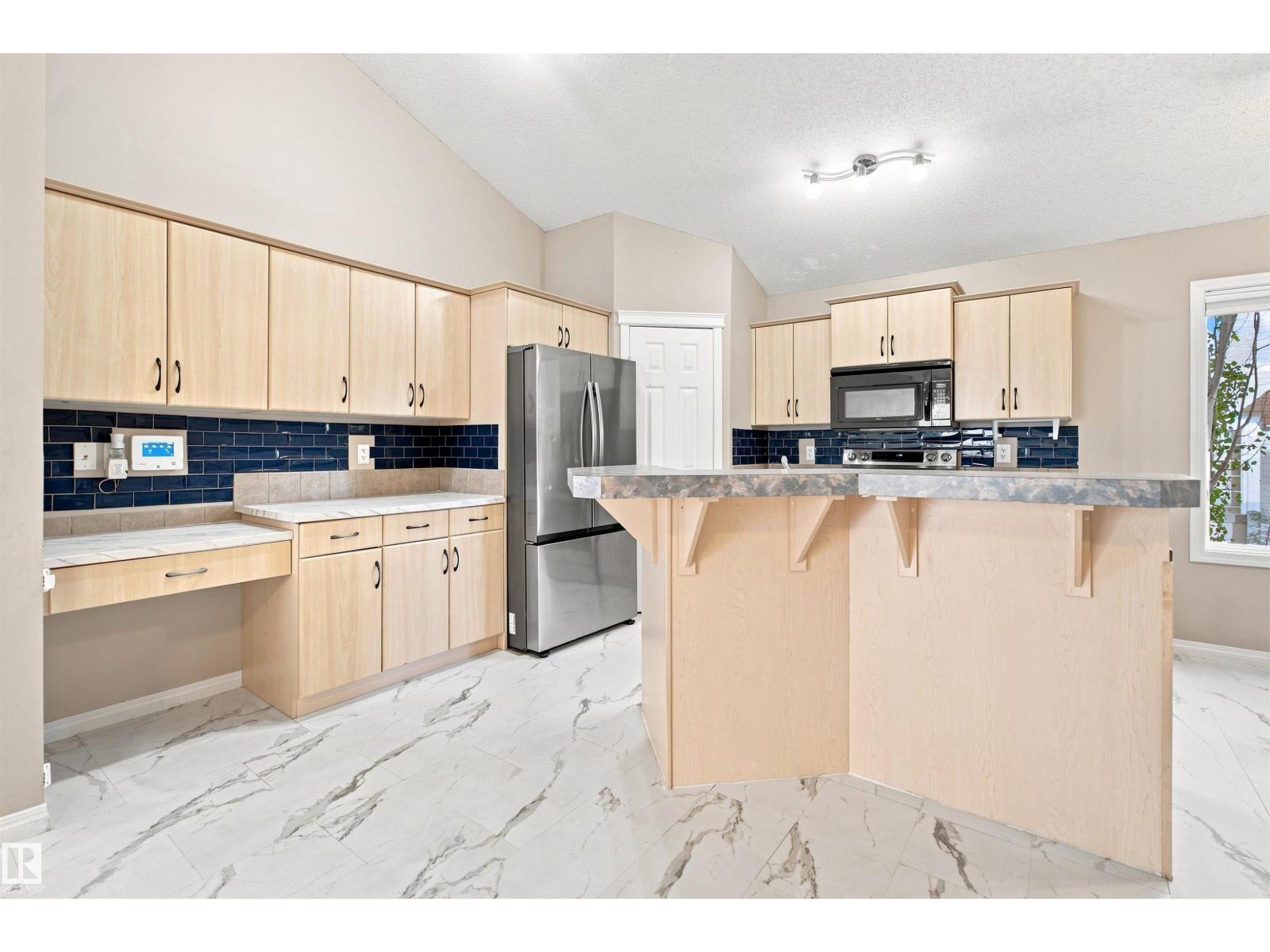 1328 80 ST SW - 9