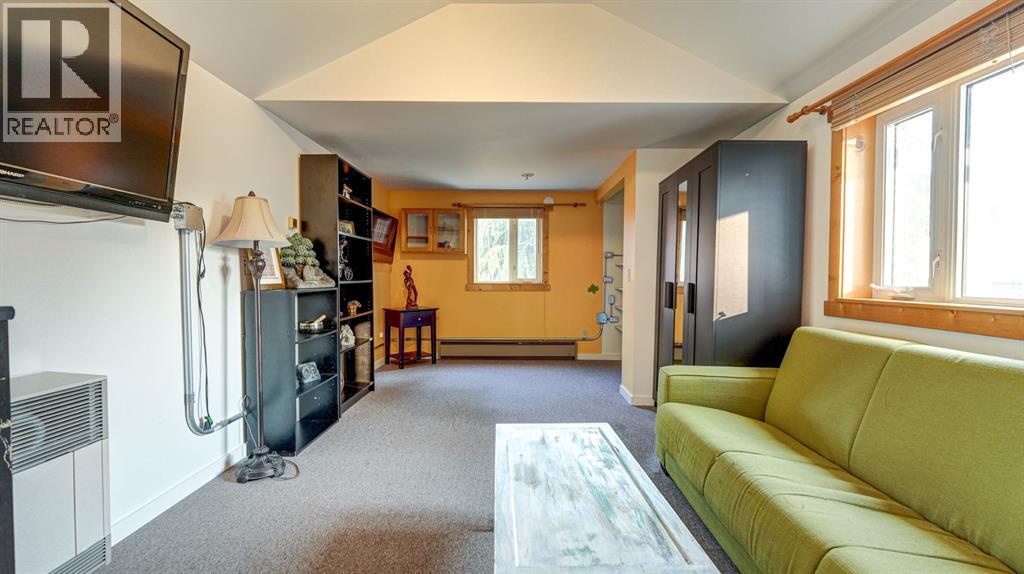 335 50 Avenue W - Image 22
