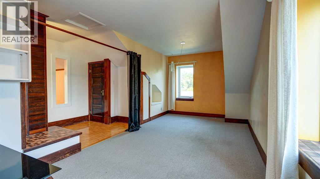 335 50 Avenue W - Image 31