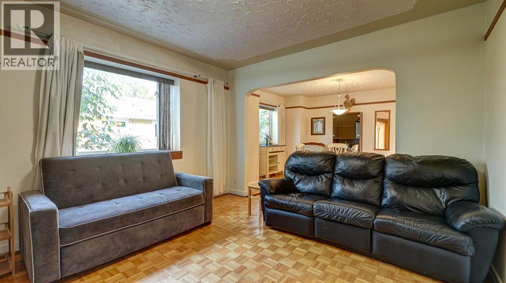 335 50 Avenue W - Image 7