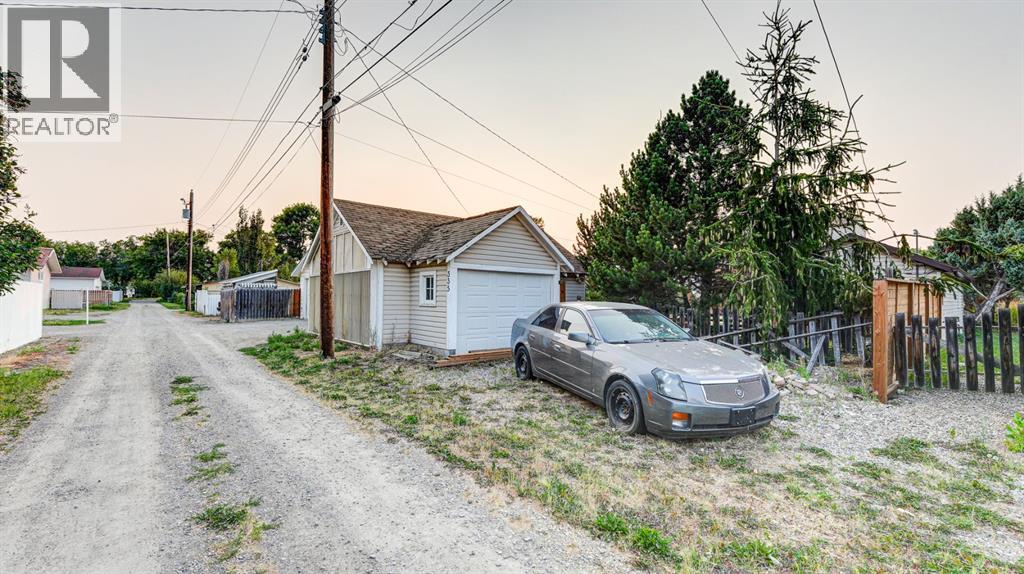 335 50 Avenue W - Image 43