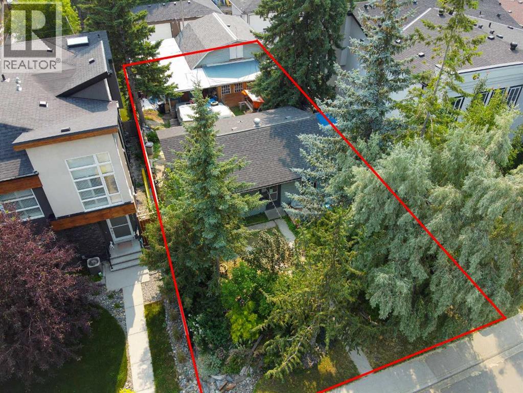 4919 21 Avenue NW, Montgomery, Calgary photo 1