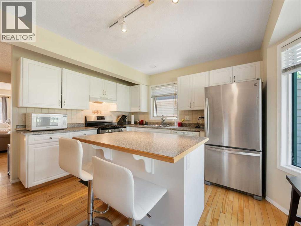 81 Prominence View SW, Patterson, Calgary photo 4