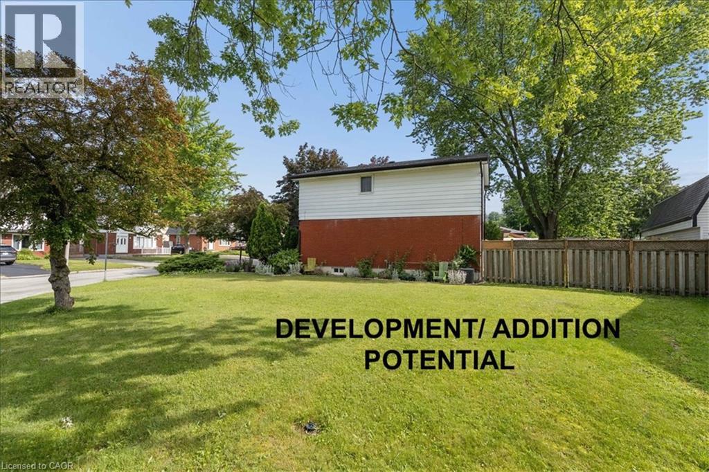 45 ARROWHEAD Crescent - Image 33