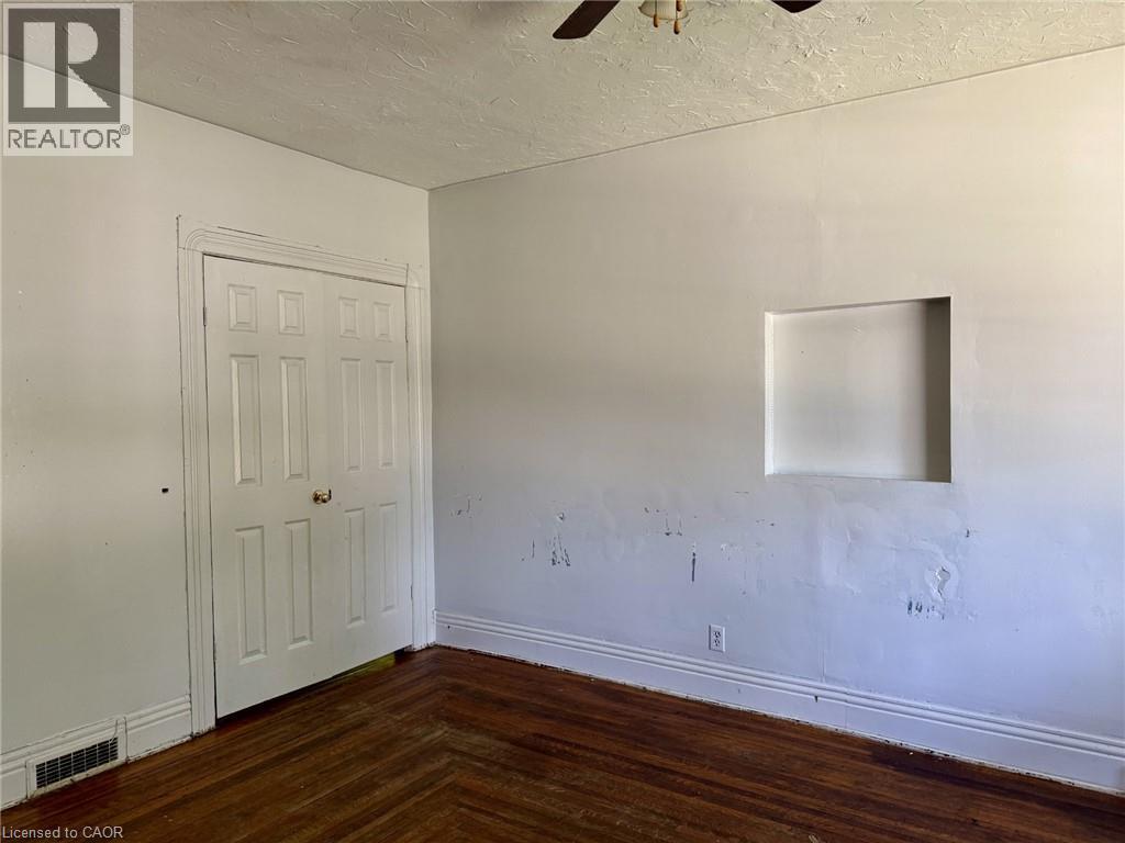 54 ELLIS Street - Image 3