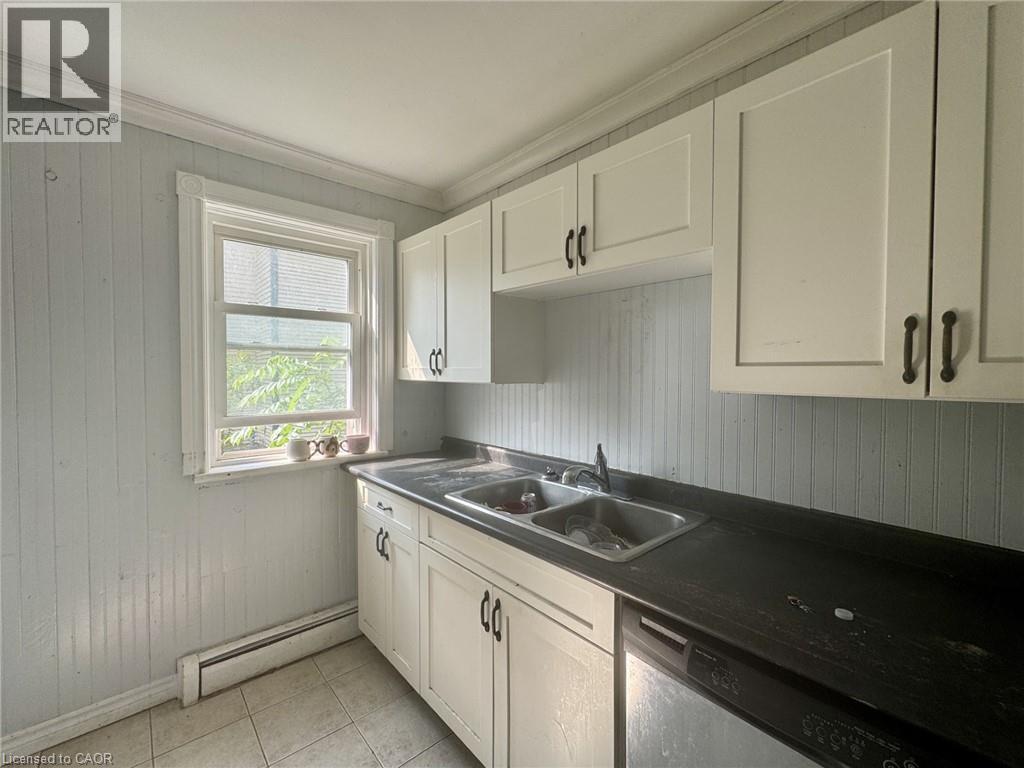 54 ELLIS Street - Image 9